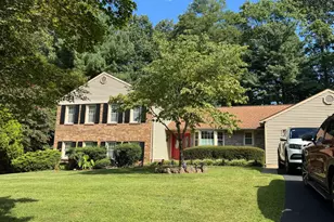 1526 Laurel Hill Rd, Vienna, VA 22182 - Photo 2