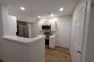 12818 Fair Briar Ln, Fairfax, VA 22033 - Photo 16