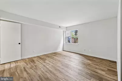 13726 Autumn Vale Court #18F, Chantilly, VA 20151 - Photo 12