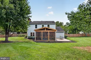 13136 Lazy Glen Ct, Herndon, VA 20171 - Photo 8