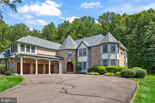 9827 Lake Meadow Ct, Burke, VA 22015 - Photo 2