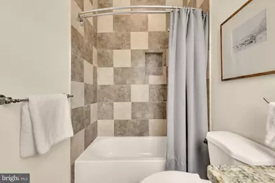 8604 Woodlawn Court, Alexandria, VA 22309 - Photo 32