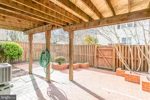 6072 Crown Royal Cir, Alexandria, VA 22310 - Photo 36