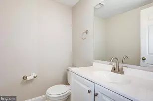 6072 Crown Royal Cir, Alexandria, VA 22310 - Photo 4