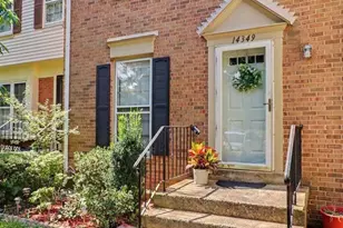 14349 Watery Mountain Ct, Centreville, VA 20120 - Photo 2