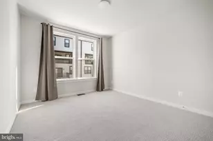12136 Loblolly Dr, Fairfax, VA 22033 - Photo 18