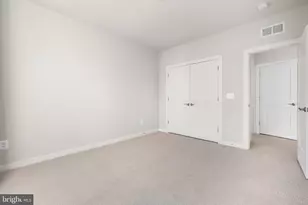 12136 Loblolly Dr, Fairfax, VA 22033 - Photo 24