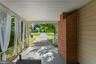 14808 Cranoke St, Centreville, VA 20120 - Photo 50