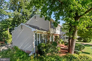 14808 Cranoke St, Centreville, VA 20120 - Photo 2
