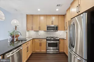 8220 Crestwood Heights Dr, McLean, VA 22102 - Photo 10