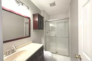12103 Greenwood Ct, Fairfax, VA 22033 - Photo 4