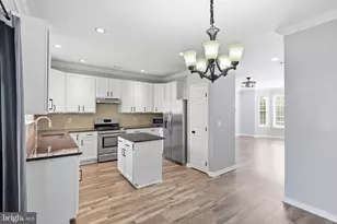 5106 Ballycastle Cir, Alexandria, VA 22315 - Photo 14