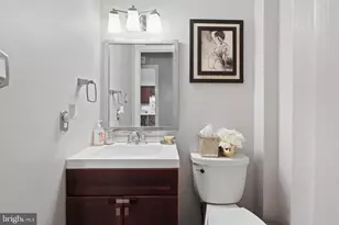 7010 Leestone St, Springfield, VA 22151 - Photo 8