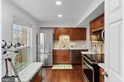 7010 Leestone Street, Springfield, VA 22151 - Photo 2