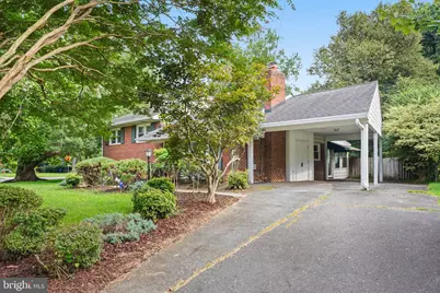 1415 Mayflower Drive, McLean, VA 22101 - Photo 2