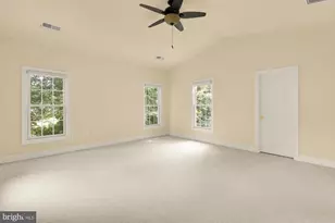 10606 Rosehaven St, Fairfax, VA 22030 - Photo 34