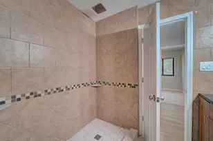 11301 Gatesborough Ln, Reston, VA 20191 - Photo 20