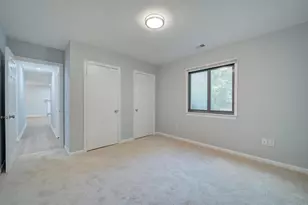 11301 Gatesborough Ln, Reston, VA 20191 - Photo 14