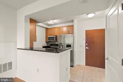 11760 Sunrise Valley Drive #212, Reston, VA 20191 - Photo 4