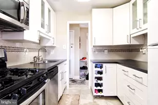 3100 S Manchester St, Falls Church, VA 22044 - Photo 6