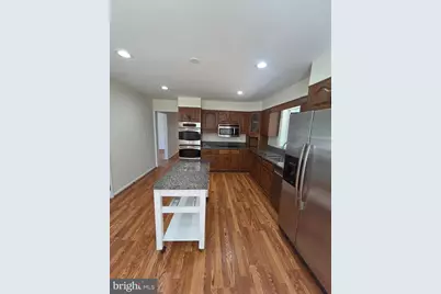 9929 Barnsbury Court, Fairfax, VA 22031 - Photo 4