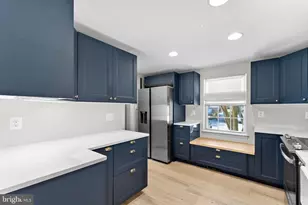 10131 Walnut Wood Ct, Burke, VA 22015 - Photo 12