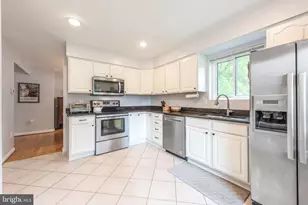 10343 Bushman Dr, Oakton, VA 22124 - Photo 16