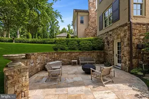 9698 Mill Ridge Ln, Great Falls, VA 22066 - Photo 30