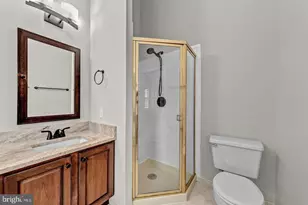 6008 Kelsey Ct, Falls Church, VA 22044 - Photo 34
