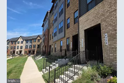 4528 Dandelion Loop #190, Chantilly, VA 20151 - Photo 2