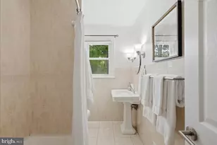 8915 Battery Rd, Alexandria, VA 22308 - Photo 32
