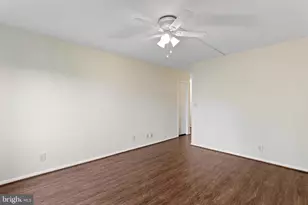 8370 Greensboro Dr, McLean, VA 22102 - Photo 16
