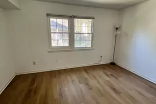 9737 Hagel Cir, Lorton, VA 22079 - Photo 8