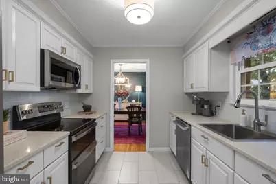6106 Roxbury Avenue, Springfield, VA 22152 - Photo 14