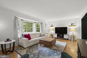 6106 Roxbury Ave, Springfield, VA 22152 - Photo 8