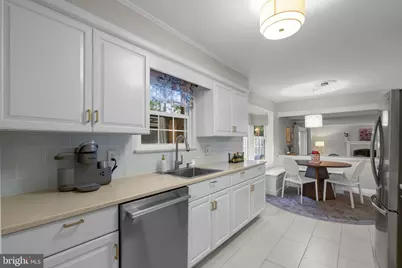 6106 Roxbury Avenue, Springfield, VA 22152 - Photo 12