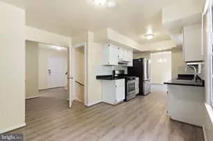 2998 Steven Martin Dr, Fairfax, VA 22031 - Photo 8