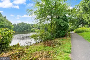 9507 Burdett Rd, Burke, VA 22015 - Photo 46