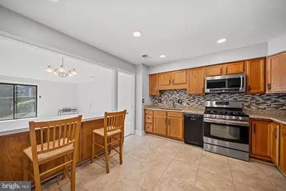 3895 Steppes Court #3895B, Falls Church, VA 22041 - Photo 6