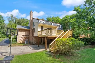 3728 Prince William Dr, Fairfax, VA 22031 - Photo 2