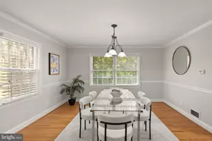 3728 Prince William Dr, Fairfax, VA 22031 - Photo 10