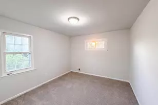 662 Herndon Pkwy, Herndon, VA 20170 - Photo 4
