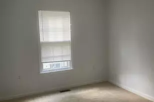 5405 New London Park Dr, Fairfax, VA 22032 - Photo 12