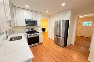 8853 Applecross Ln, Springfield, VA 22153 - Photo 2