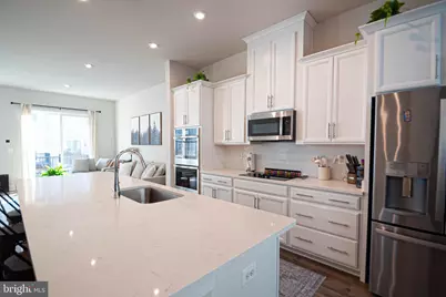 2453 Liberty Loop, Herndon, VA 20171 - Photo 2