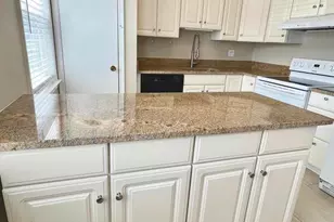 8124 Larkin Ln, Vienna, VA 22182 - Photo 12