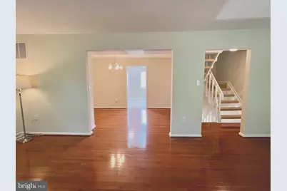8124 Larkin Lane, Vienna, VA 22182 - Photo 6