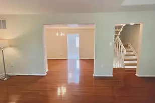 8124 Larkin Ln, Vienna, VA 22182 - Photo 6