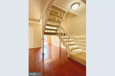 8124 Larkin Lane, Vienna, VA 22182 - Photo 2