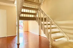 8124 Larkin Ln, Vienna, VA 22182 - Photo 2